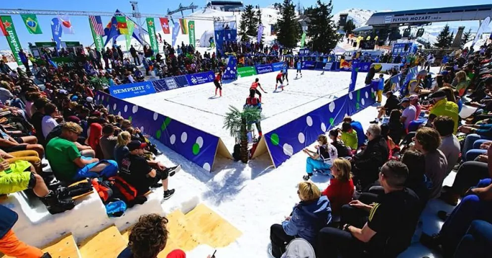 Con la nieve como protagonista, el Snow Voley llega a Bariloche