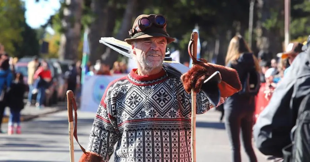 Bariloche tradicional: La Carrera de la Historia en la Fiesta Nacional de la Nieve 2019