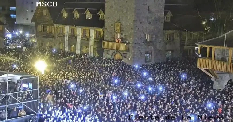 Impresionante convocatoria en el cierre de la Fiesta de la Nieve