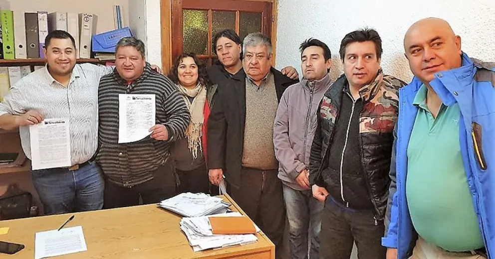 El IMTVHS firmo comodatos con agrupaciones deportivas