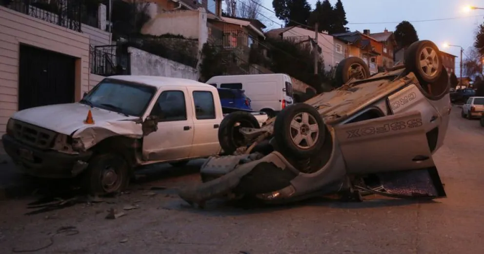 Choque y vuelco en Segundo Sombra