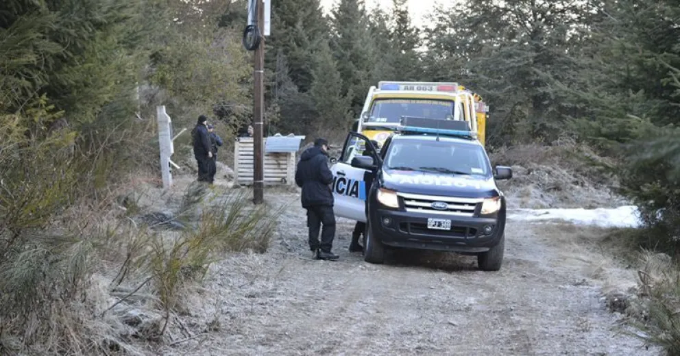 Investigan el incendio de tres cabañas en Mascardi  