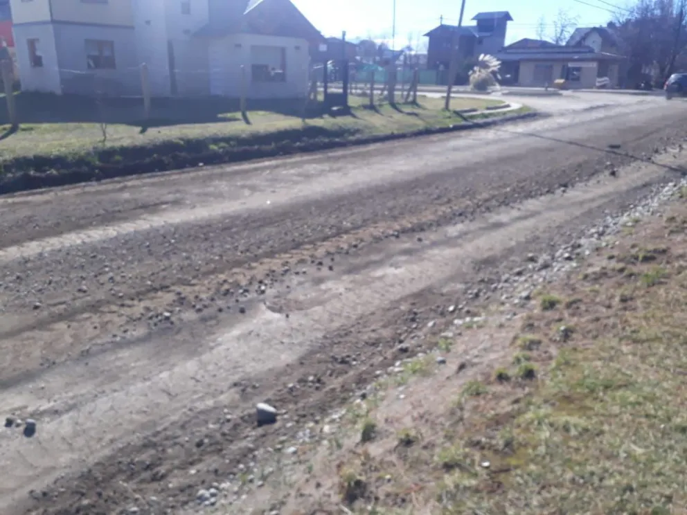 Informe sobre mejoras en calles de Dina Huapi
