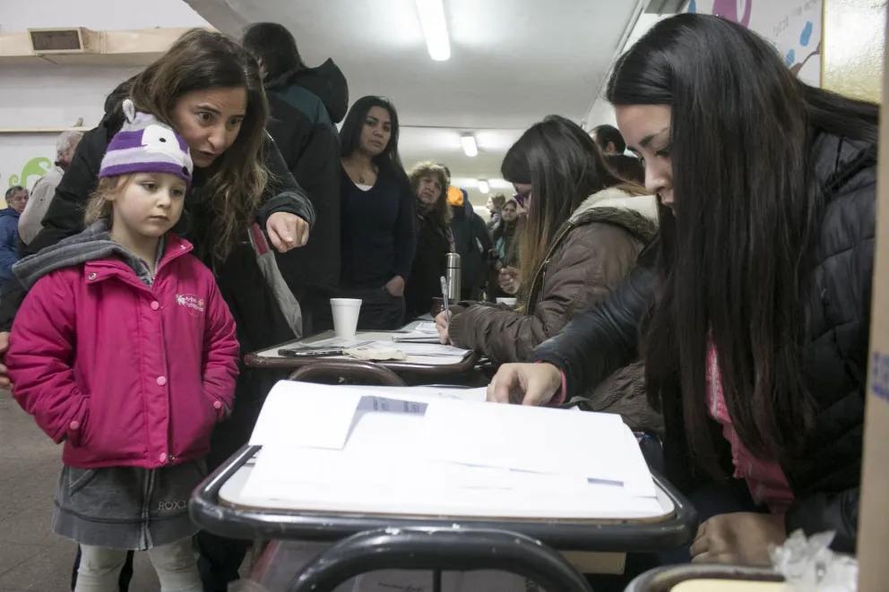 Las imágenes que dejó el domingo de elecciones en Bariloche