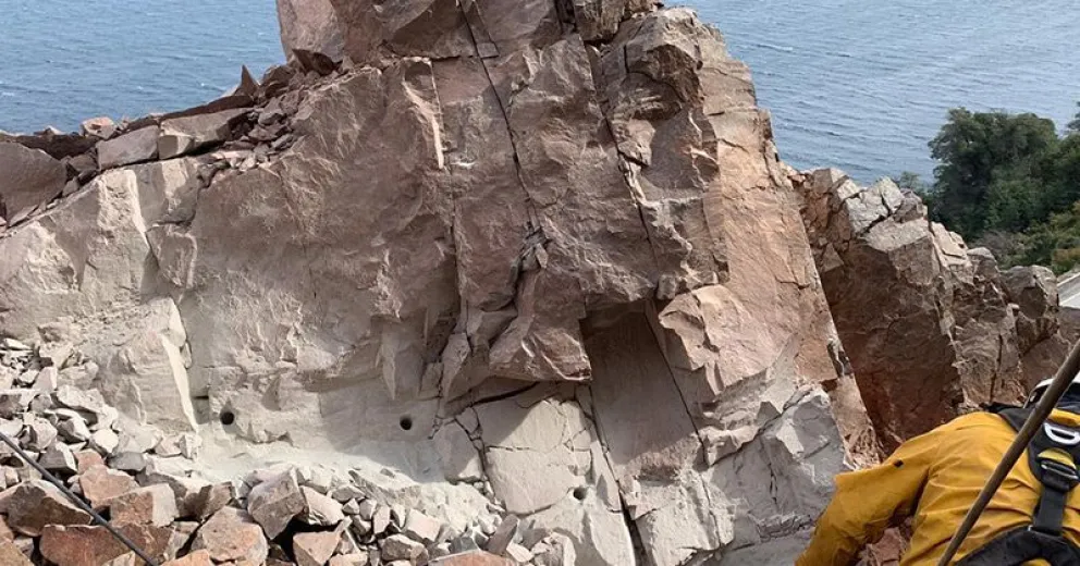 Culminaron los trabajos de perforación del cerro de Brazo Huemul