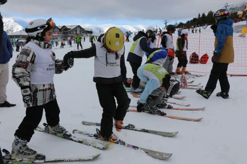 Luego del 2024 donde no se ejecutó el programa, este año vuelve para los alumnos de 5° y 6° grado de Bariloche. Foto: gentileza