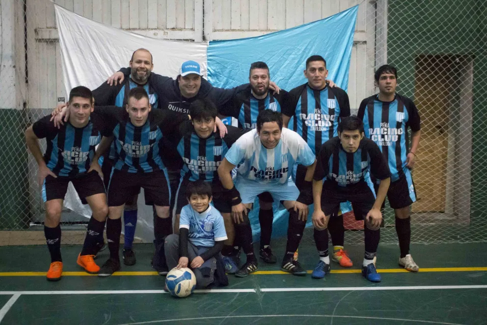 “La Academia” goleó y sigue puntera en el Torneo de Peñas