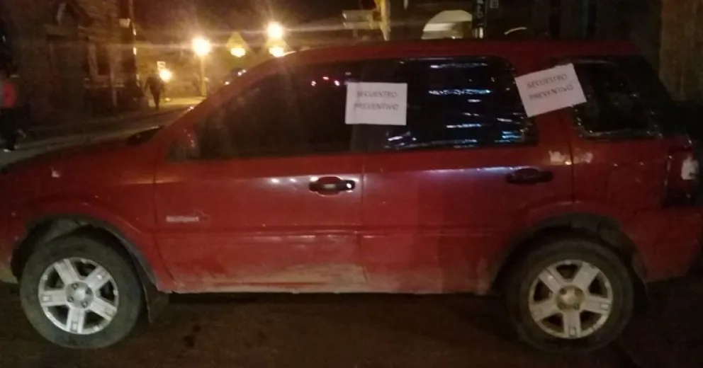 Intentó robar en tres viviendas y atacó a policías con un destornillador
