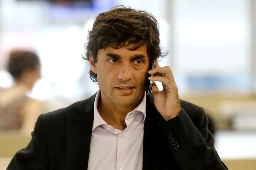 El nuevo ministro de Economía nacional estaba esquiando en cerro Bayo
