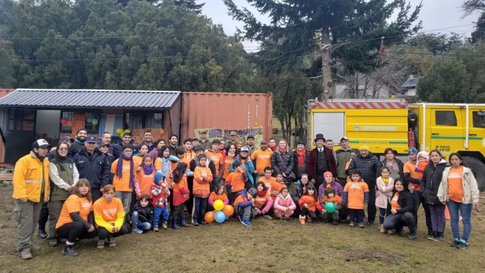 Policía, Parques Nacionales y la asociación Ojos de Cielo homenajearon a niños en su día