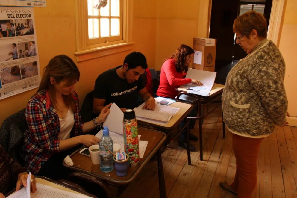 Conciencia y la Junta Electoral capacitan desde este miércoles a autoridades de mesa para las elecciones