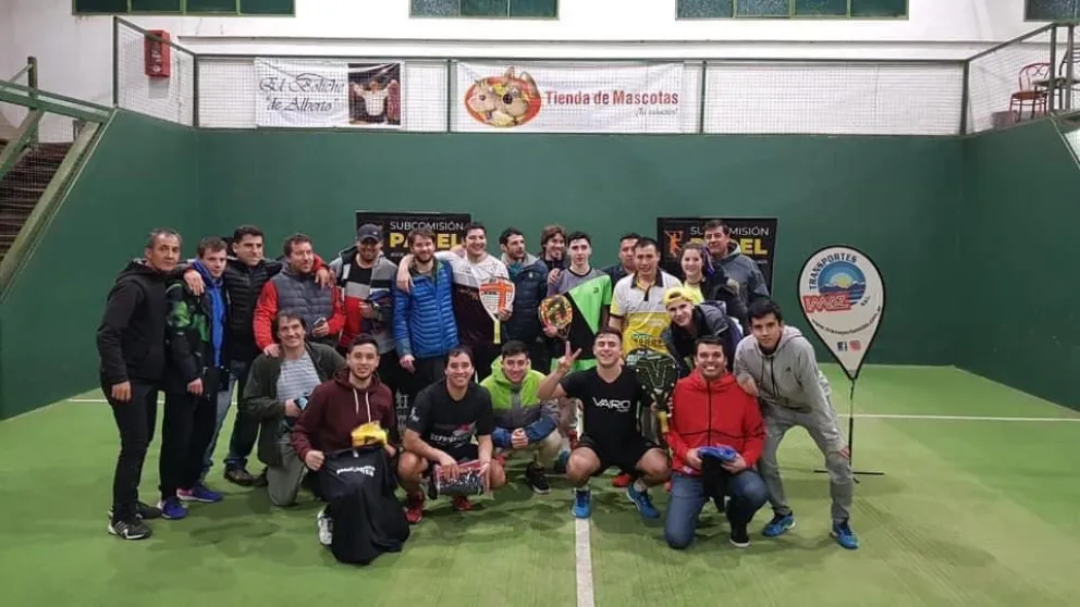 Bruno Alfaro y Lucas Cisterna se quedaron con la Primera del pádel
