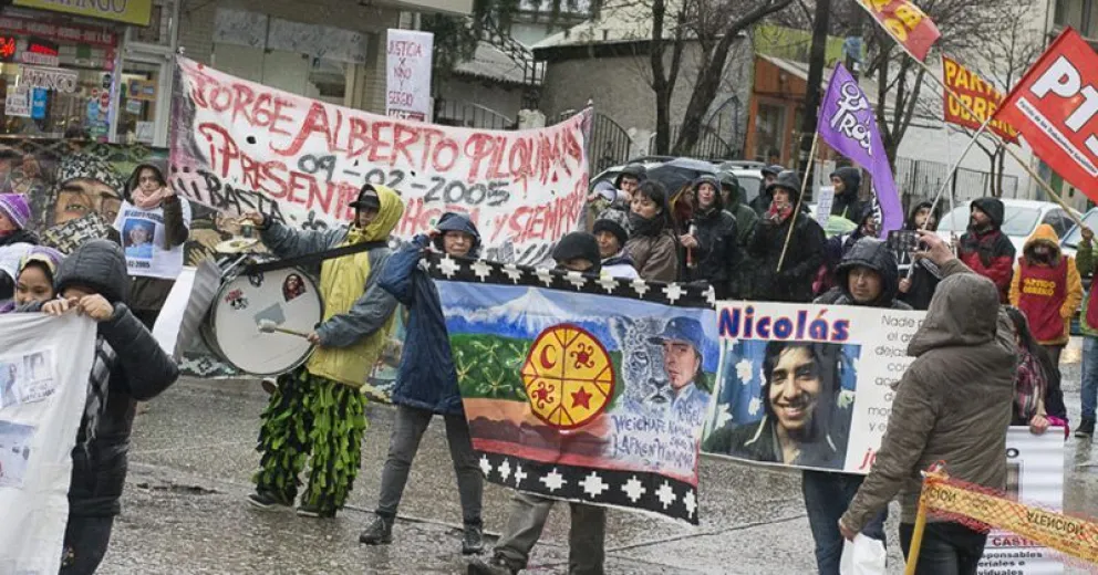 Familiares de víctimas, entidades sociales y de Derechos Humanos marcharon contra el gatillo fácil