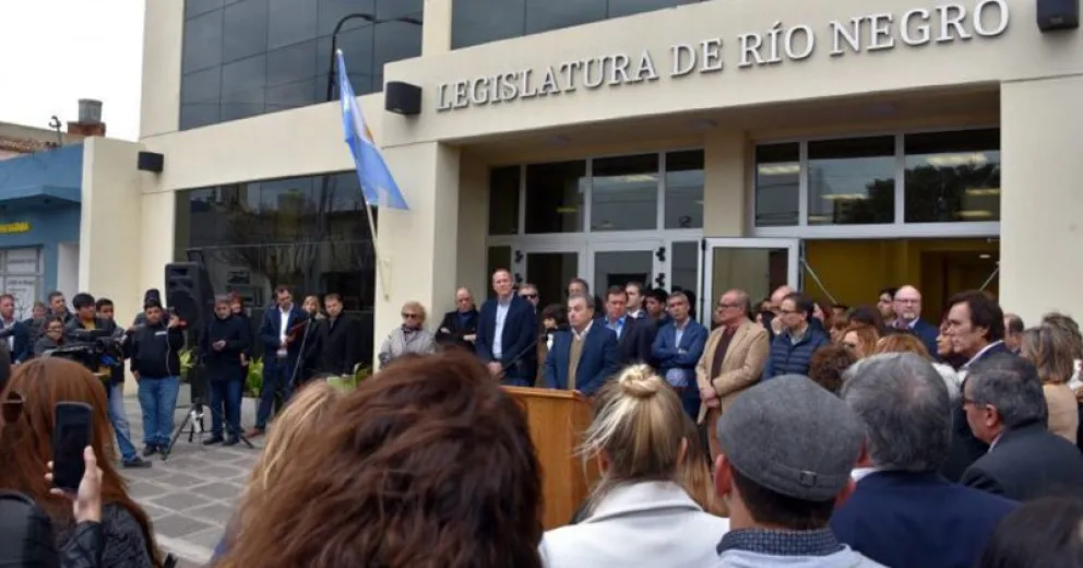 Quedó inaugurado el edificio de los bloques legislativos