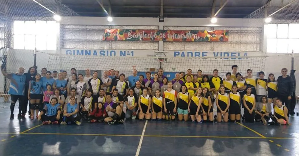 Enriquecedor encuentro de vóley entre las escuelas municipales