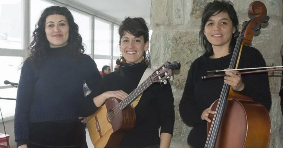 Excelente recital de “Cantoras al Sur” en el hall del hospital Ramón Carrillo