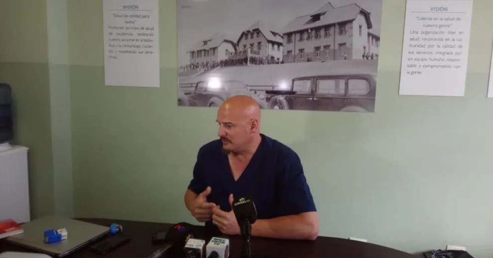 Leo Gil: "Con las medidas bajaron los contagios pero continúan en un número alto y seguimos con ocupación al 100%"