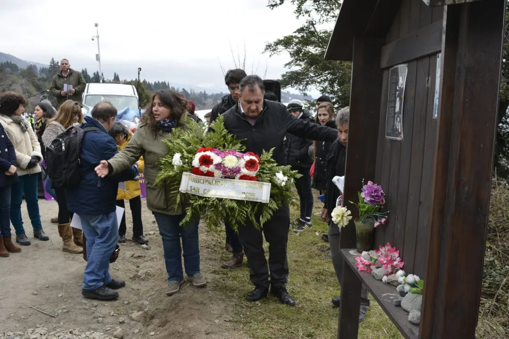 Emotivo recuerdo a las jóvenes víctimas del accidente del km 1,800