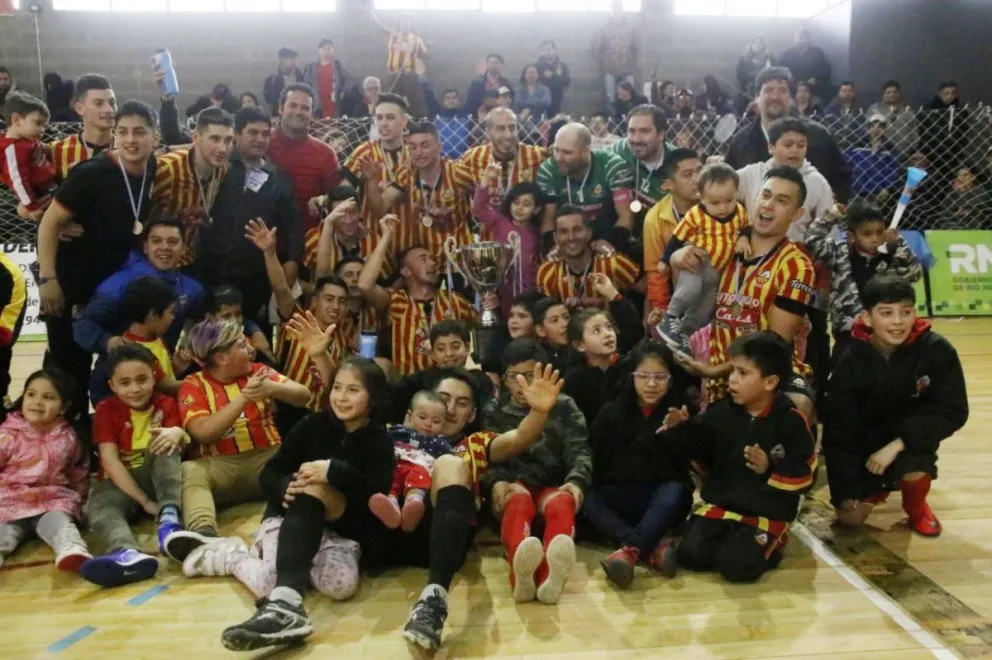 Cruz del Sur se consagró campeón de la eliminatoria y sacó pasaje a la fase final de la Liga Nacional