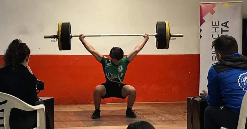 Pesistas barilochenses viajan al Campeonato Nacional en Río Grande