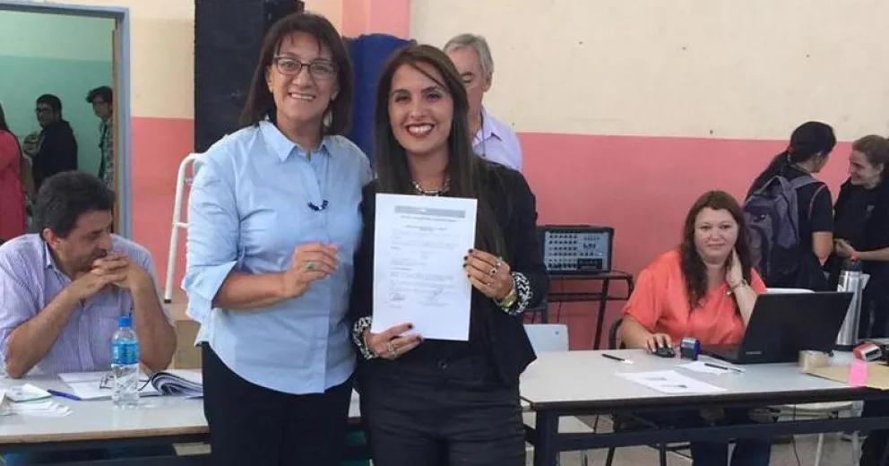 La ministra Silva agradeció “el amor de los docentes en las aulas”