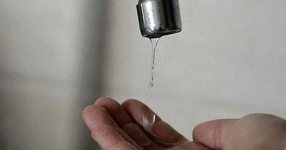 Numerosos barrios del Este sin agua por rotura de cañería