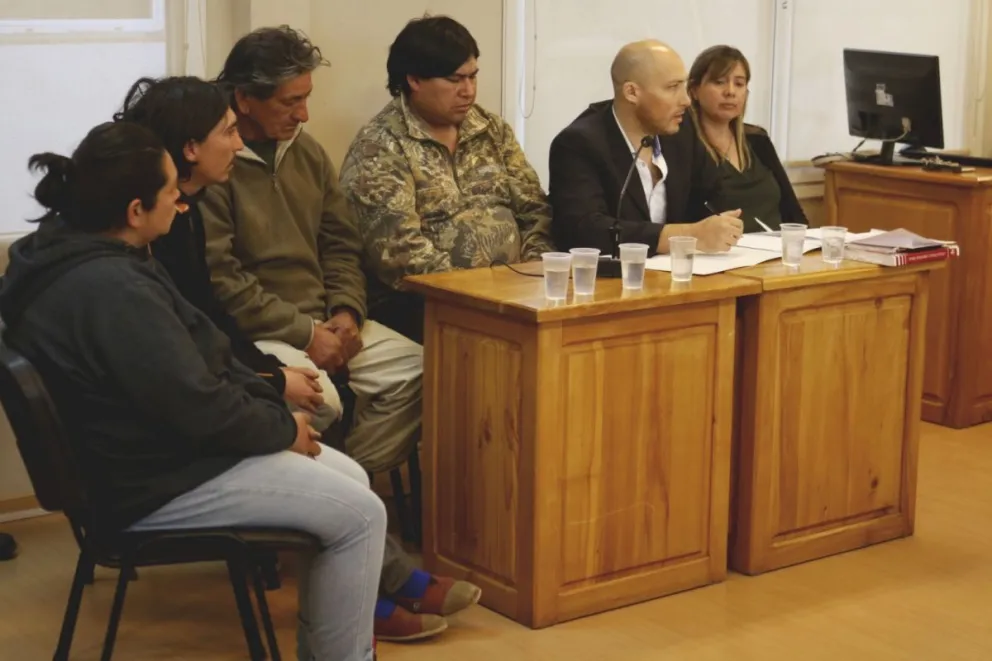 Homicidio de Alexander Painefil: formularon cargos a tres hombres y una mujer