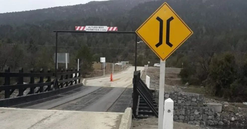 Colocan limitador de altura en el Puente Negro