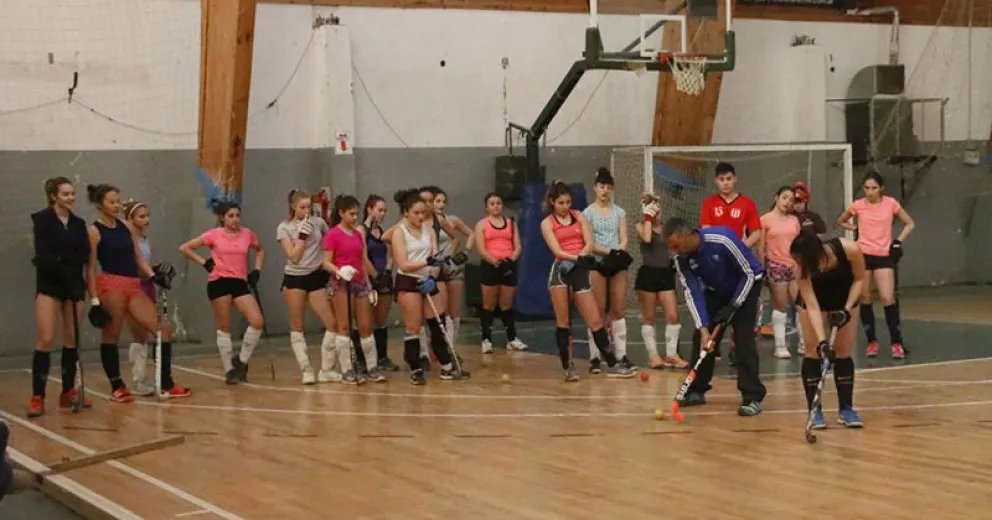 Se realizó con éxito la capacitación de hockey de la CAH