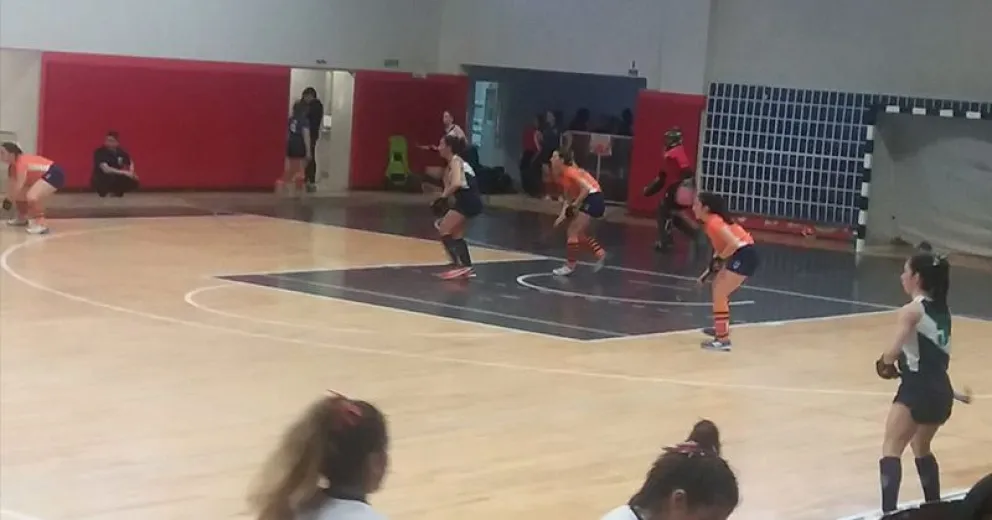 Dispar debut de los seleccionados de hockey en Río Gallegos