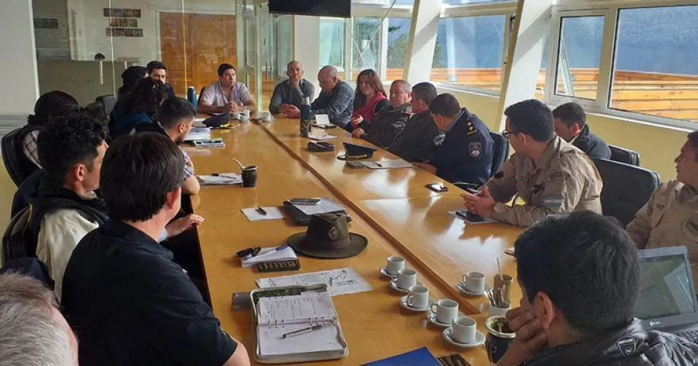 Posible “tsunami” en Traful: Convocaron a un equipo de geólogos para tener una segunda opinión