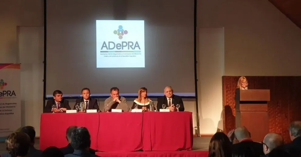 Defensores de todo el país se reúnen en Bariloche