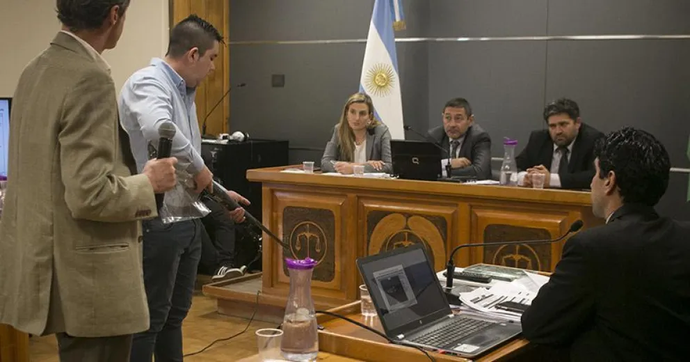 Confirmaron que el arma secuestrada al acusado es la que disparó contra su expareja