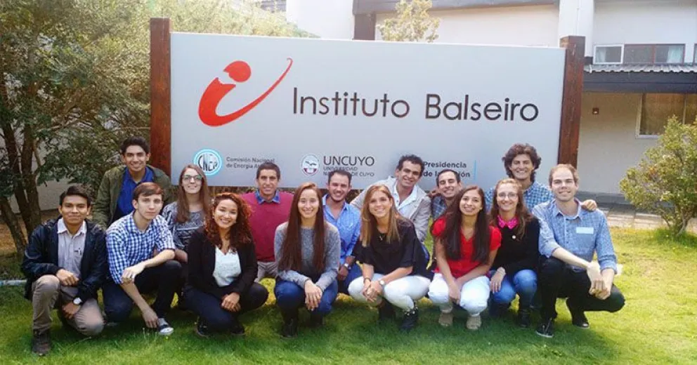 El Balseiro abrió la inscripción a sus Becas de Verano 2020