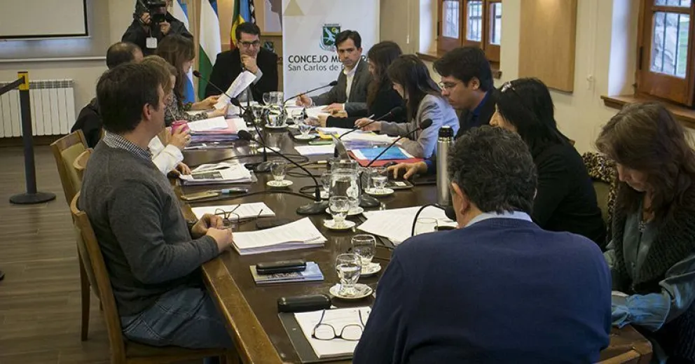 Se aprobó la adhesión a “Ley Micaela" en Bariloche