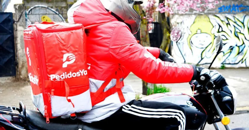 Llega empresa de delivery a Bariloche pero sin normas que regulen la actividad