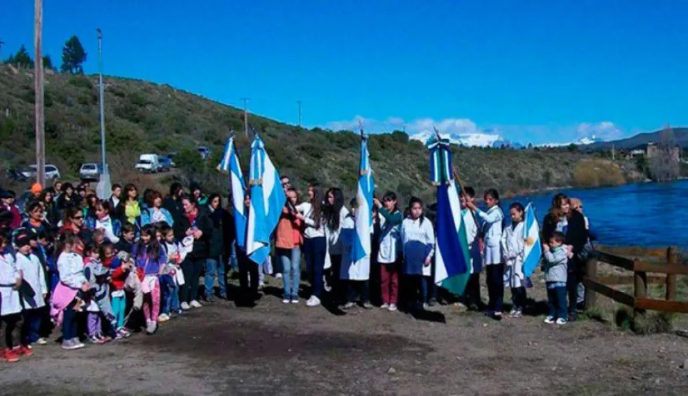 A 24 años del abrazo al río Limay
