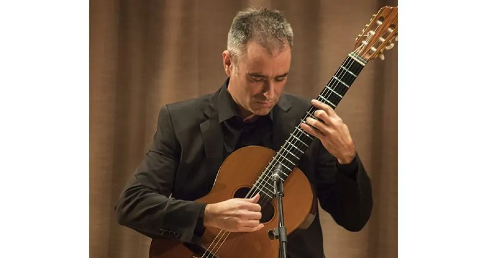 Juan Fulgueiras y su Tango a Cuerdas.