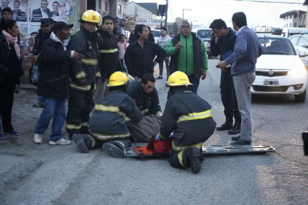 Se recupera el hombre que fue embestido por un micro de Mi Bus