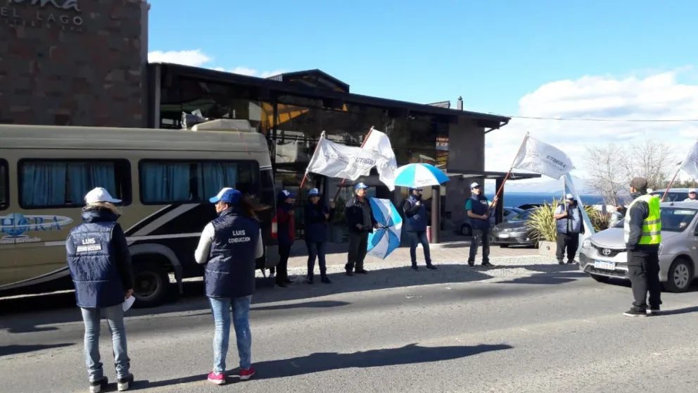 UTHGRA Bariloche se manifestó en hotel céntrico
