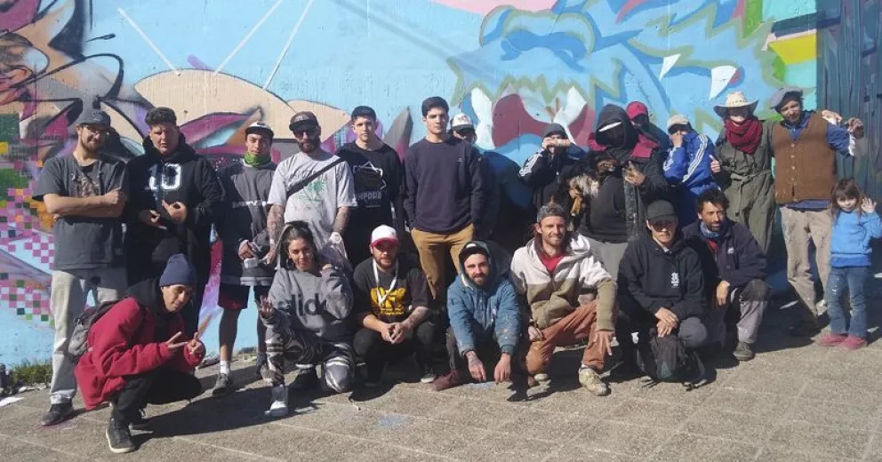 Artistas grafiteros de Bariloche, Chile y la región hicieron un gran trabajo