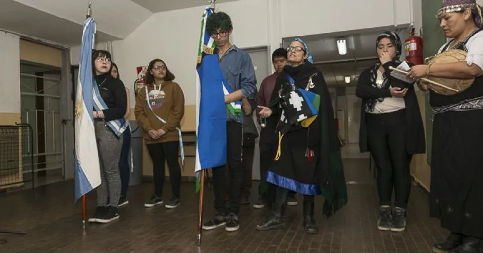 Se llevó a cabo en la ESRN 97 el acto por el Día del Respeto a la Diversidad Cultural