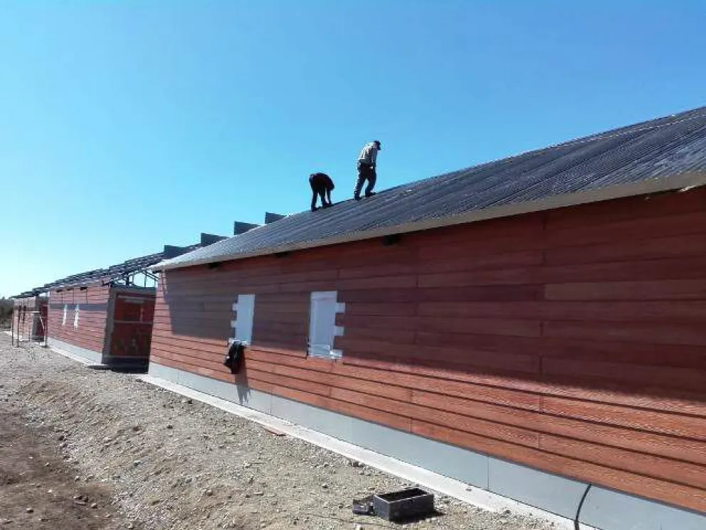 El IPPV supervisó el avance de obra de 100 viviendas en Bariloche   