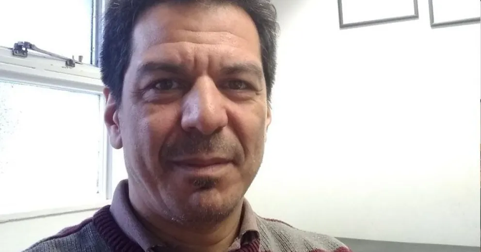 El doctor Benítez alertó sobre los peligros del vapeo.