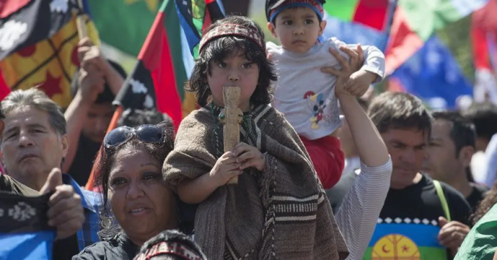 Solicitó cambiar el apellido materno por el de sus abuelos mapuches