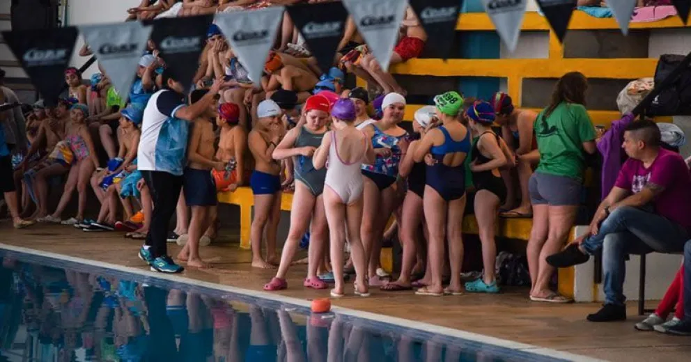 Excelente encuentro formativo de  natación en Piletas del Nahuel