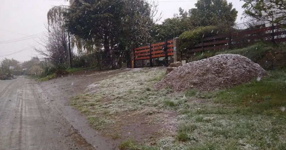 Lluvia y aguanieve durante todo el día