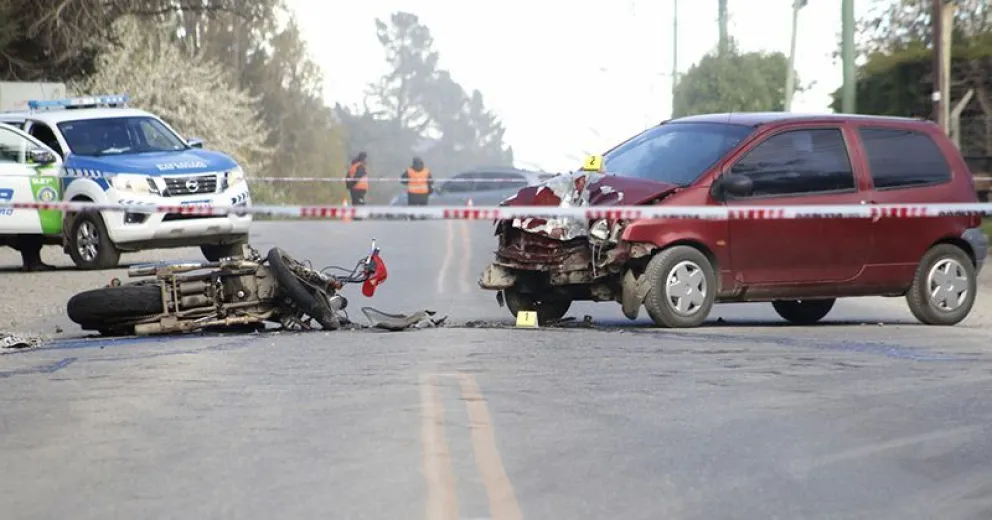 Un motociclista resultó herido tras choque en Pioneros al 4500