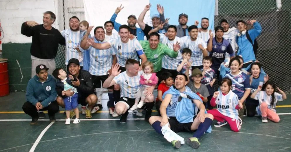 Racing, bicampeón del Torneo de Peñas y Filiales