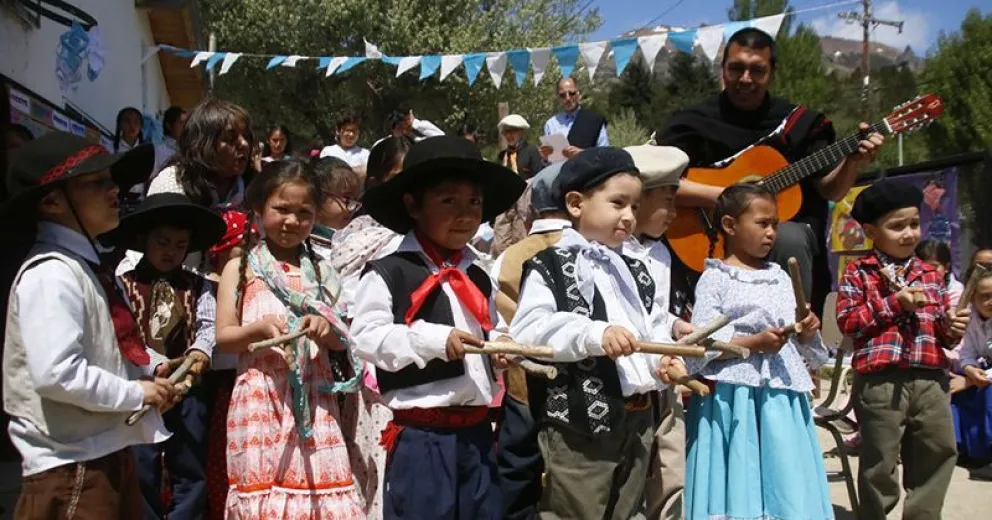 En la escuela Nº 329 se vivió el festejo del Día de la Tradición